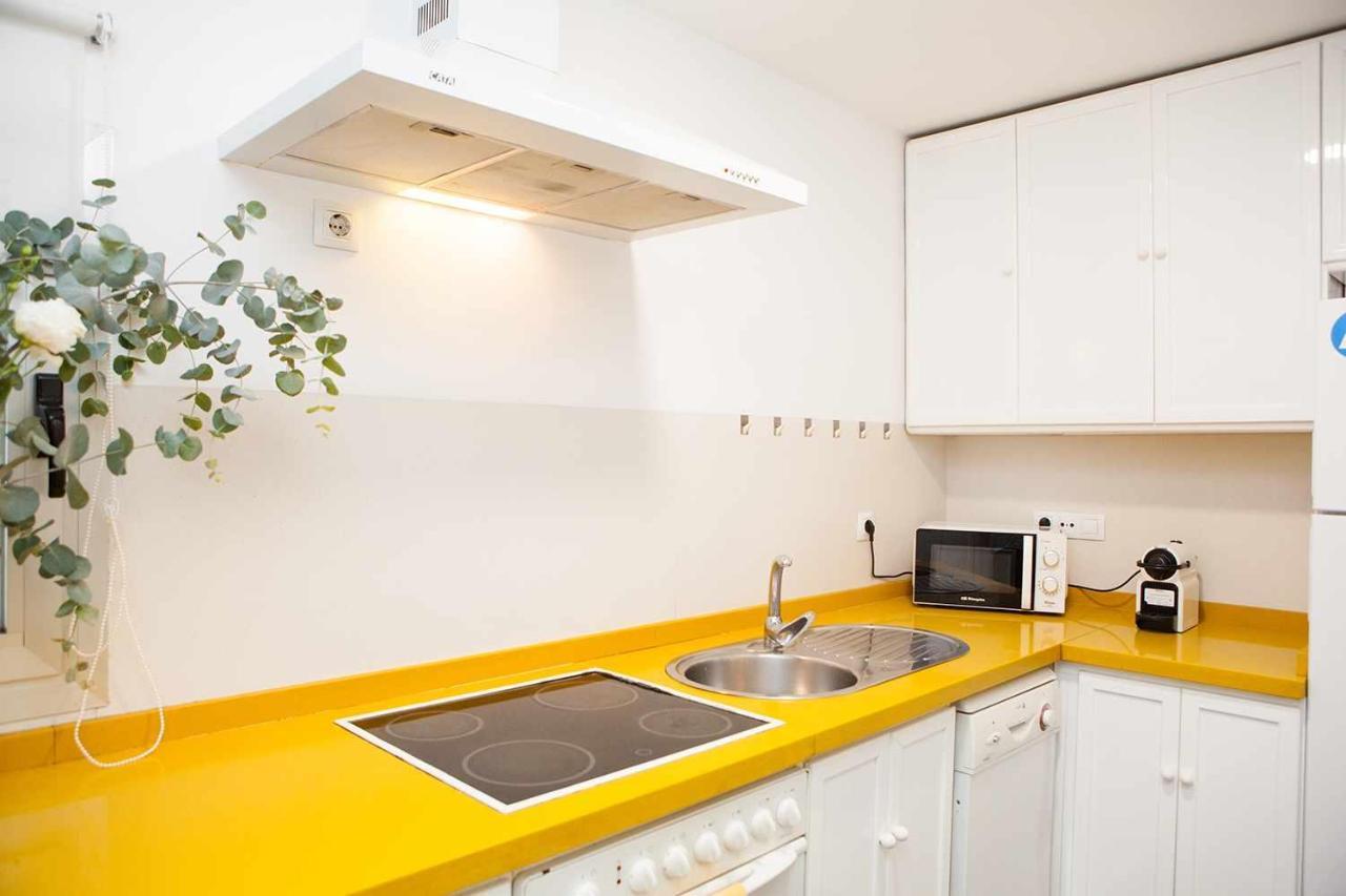 Charming Apartment With Pool And Garage เซบีญา ภายนอก รูปภาพ