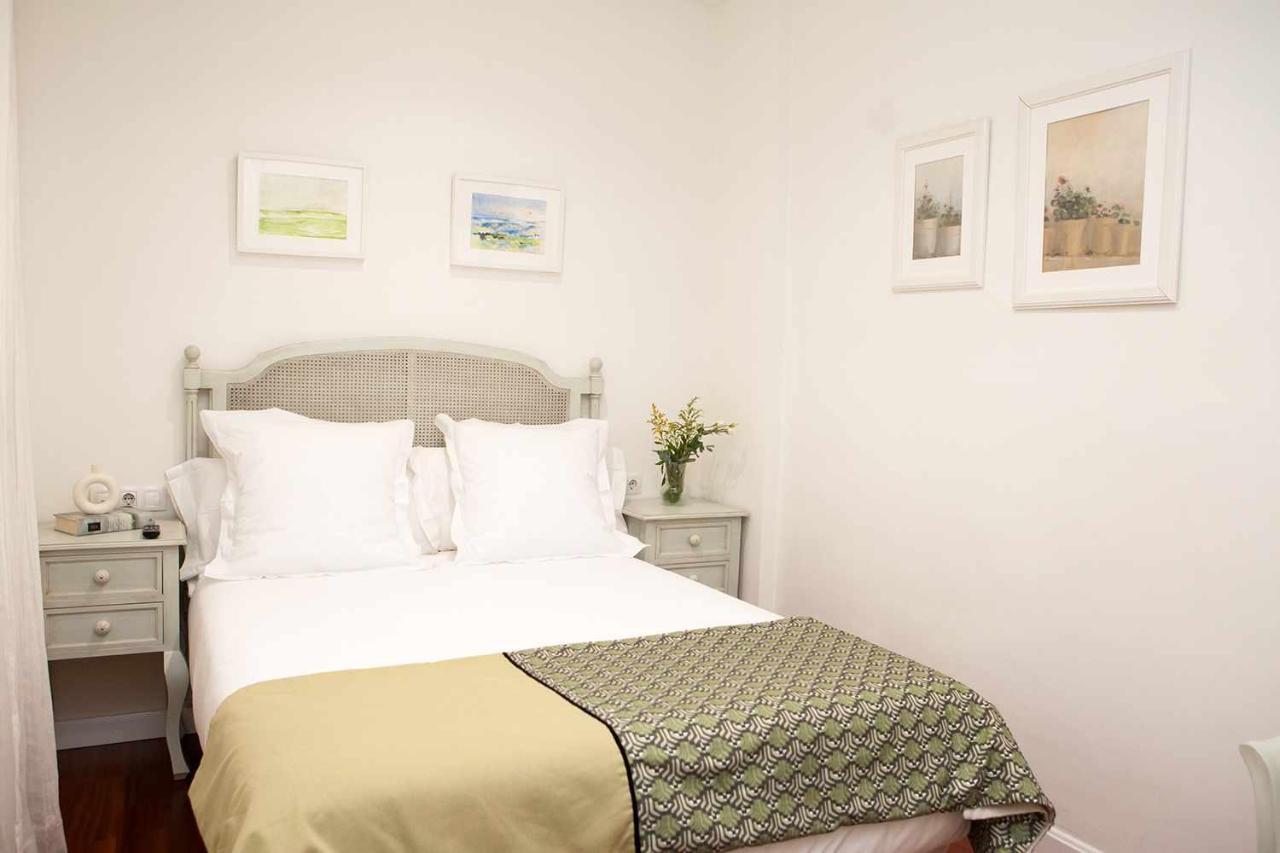 Charming Apartment With Pool And Garage เซบีญา ภายนอก รูปภาพ