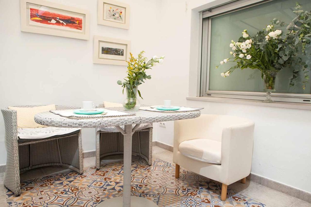 Charming Apartment With Pool And Garage เซบีญา ภายนอก รูปภาพ